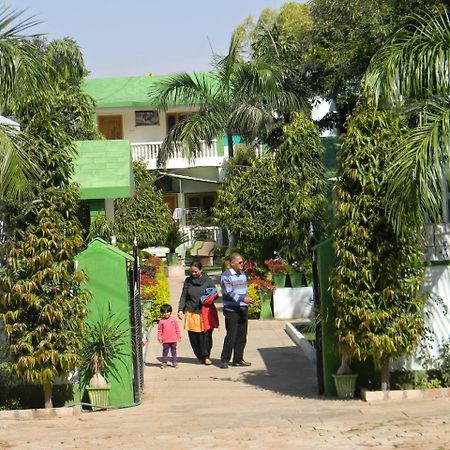 Ranthambhore Vatika Resort Sawai Madhopur Exterior foto